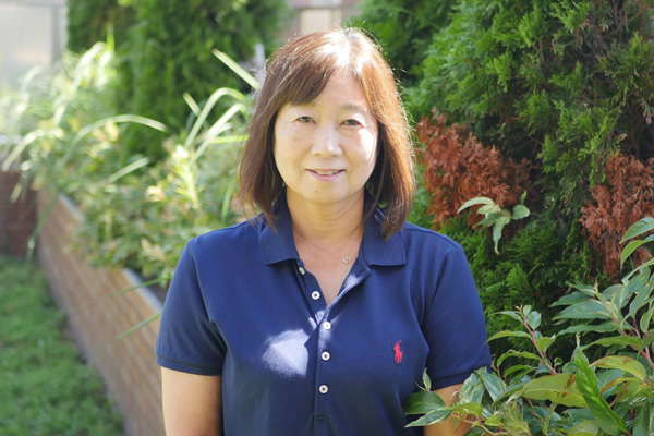 代表あいさつ　リーダー　NPO法人スロラニュプロジェクト　理事長　飯塚　由美子　写真
